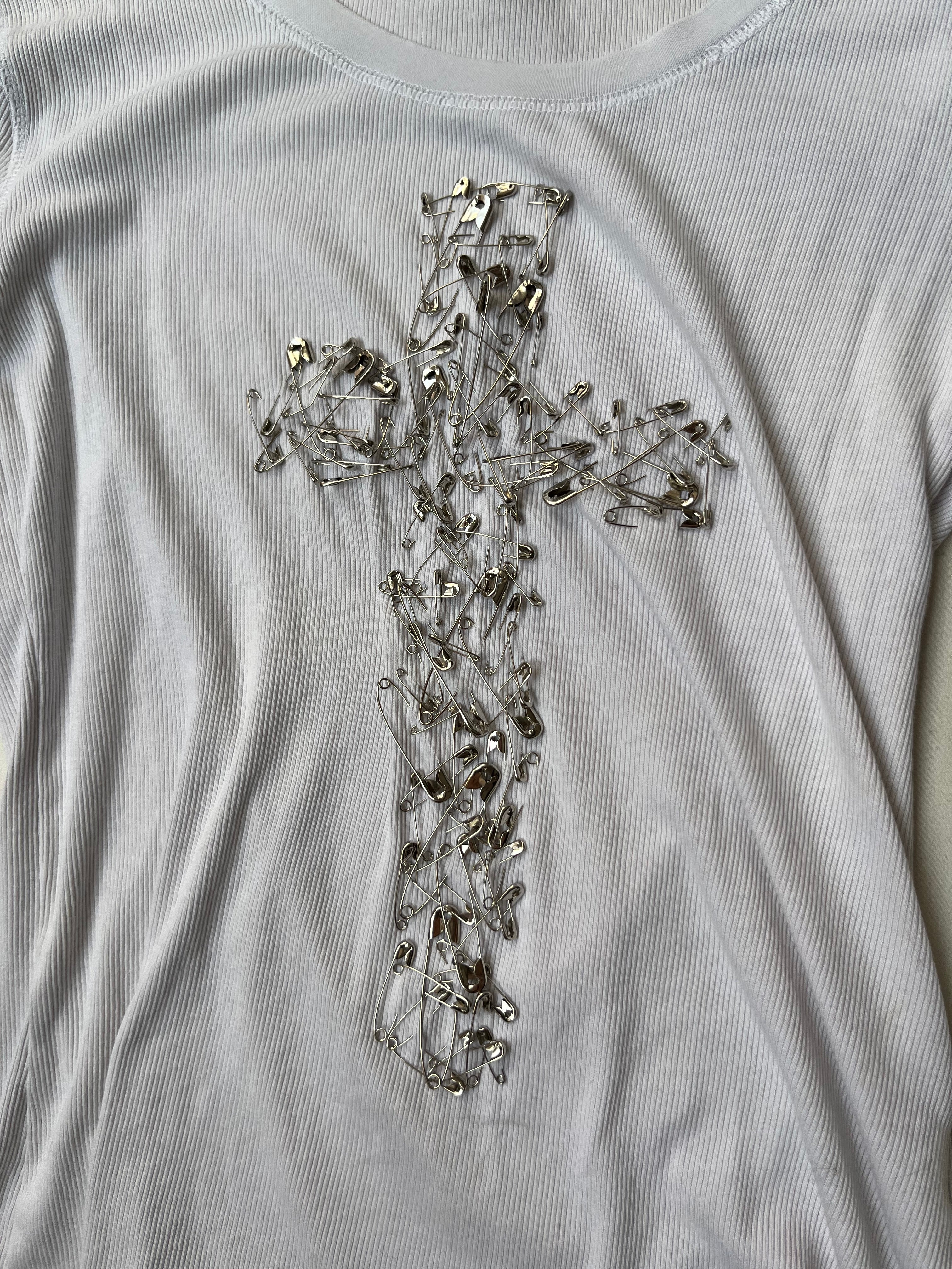 Safety pins cross Top
