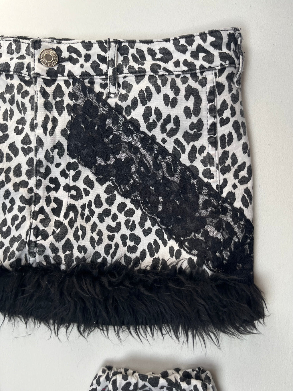 Black & White Leopard Set