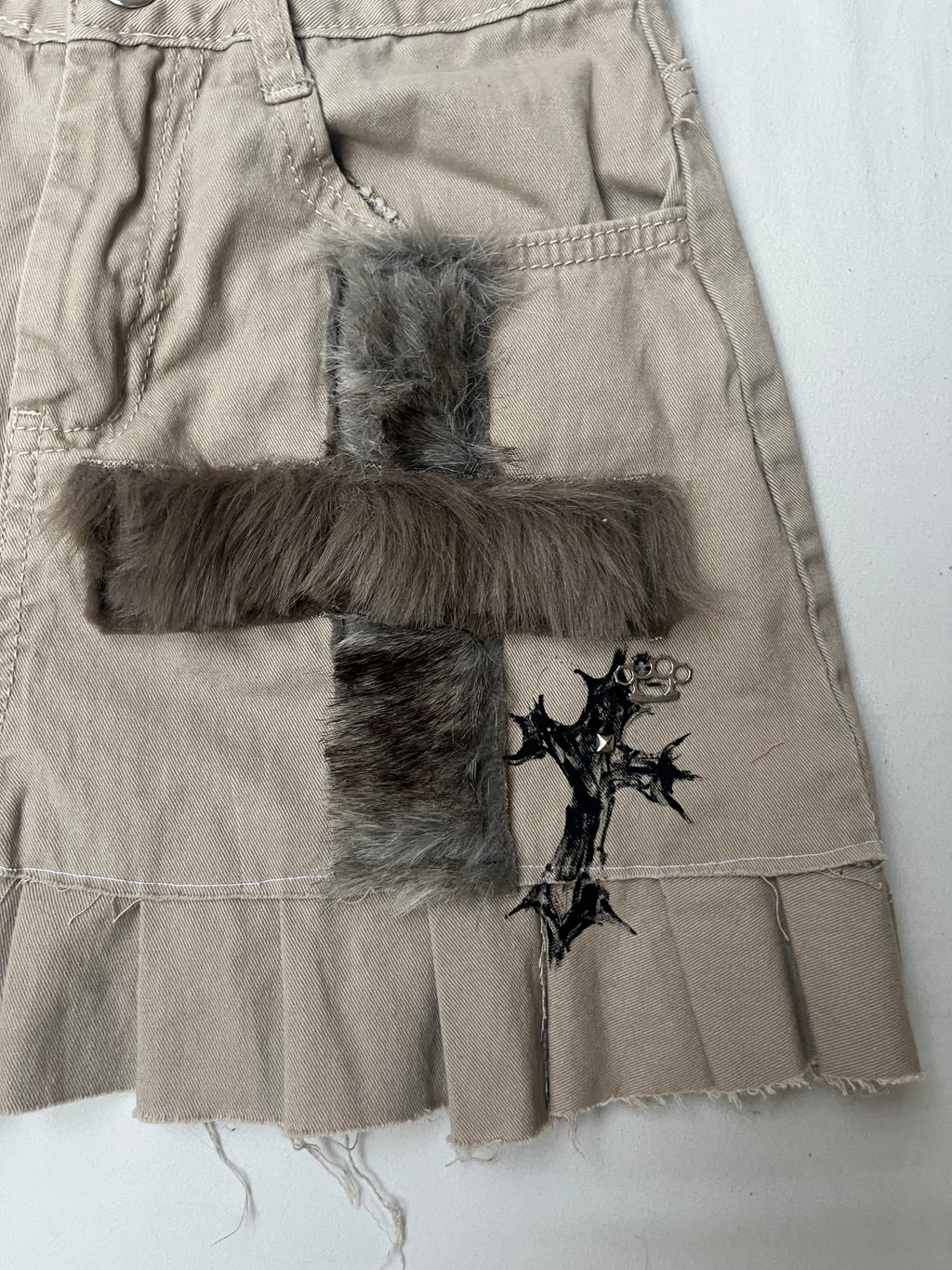 Alt Skirt with fur